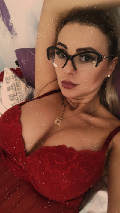 Escort in Downey CA
